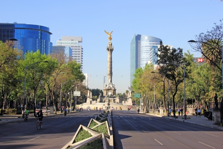 MEXICO CITY - FEBRUARY  3, 2013 The Angel of Independence, officially known as a victory column located on a roundabout over Paseo de la Reforma on february 3, 2013 in Mexico City, Mexico のeditorial素材