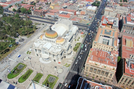 Aerial view of Mexico city and he Palacio de Bellas Artes, pronounced artistic monument by UNESCO in 1987のeditorial素材