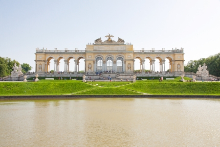 Gloriette structure in Schonbrunn Palace, Vienna, Austriaのeditorial素材