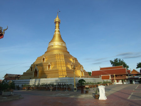 praboromatad nakornchum templeの写真素材