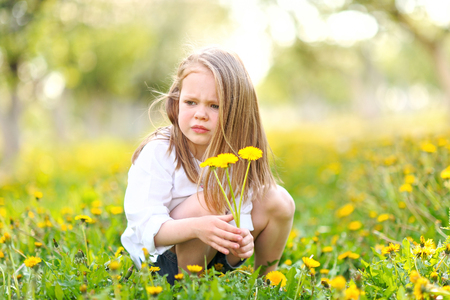 portrait of little girl outdoors in summerの写真素材
