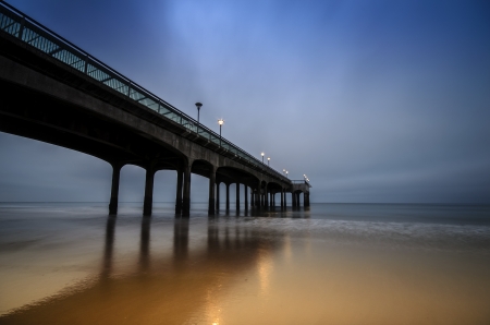 Boscombe Pier at Dawnの写真素材