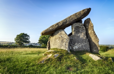 Trevethy Quoit a large Dolmen style Neolithic tomb or burial chamber on the edge of Bodmin Moor in Cornwall also known as the the Giantの写真素材