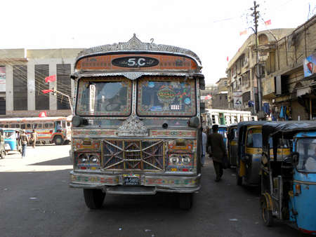 BUS_ BUS STOP_AT THE BUS STOP TODAY ON FRIDAY 9/3/2012 SADDAR KARACHI PAKISTAN                               のeditorial素材