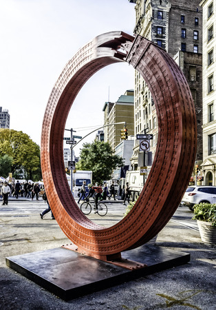 New York - OCTOBER 30."No Limits" Situated between and around New York City's Union Square and Flatiron District, 30.10.2013. Cuban-born, Madrid-based artist Alexandre Arrechea's "No Limits" toys with the theme of flexibility in the midst of stone-and-steのeditorial素材