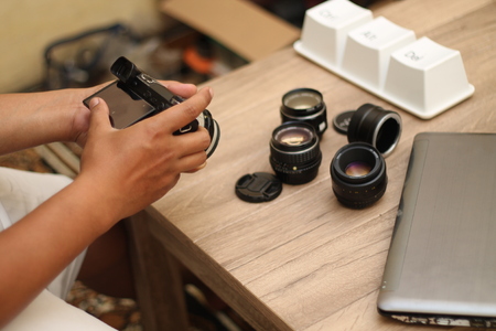 holding the cameraのeditorial素材