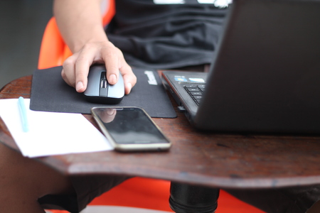 time to work, people who are working in front of the laptop