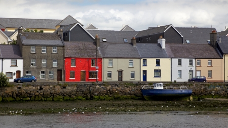 View from the Claddagh Basin, across the River Corrib, towards The Long Walk in Galway, Ireland の写真素材