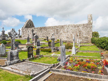 Killursa Church, near Headford in County Galway, Ireland, is thought to date from the 12th or 13th century. Remnants of a 7th century monastery are believed to have been worked into the structure.のeditorial素材