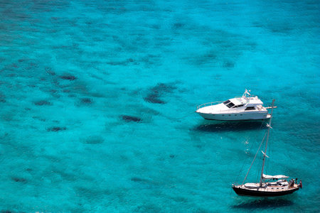 Picture of a crystal clear water in a lagonの写真素材