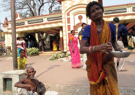 KOLKATA, INDIA -FEBRUARY 02: Streets of Kolkata. Thousands of beggars are the most disadvantaged castes living in the streets, February 02, 2009.                             のeditorial素材