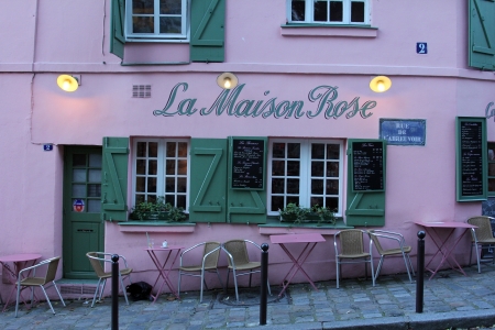PARIS - NOVEMBER 04, 2012: La Maison Rose restaurant on Montmartre in Paris on November 04, 2012. La Maison Rose is a must tourist attraction on Montmartreのeditorial素材
