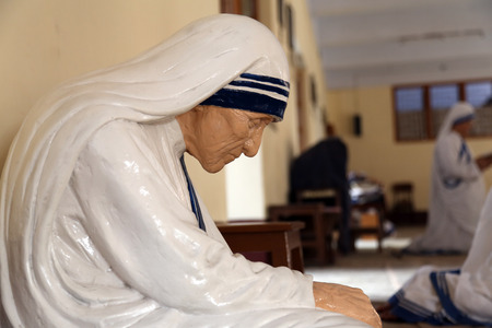 Statue of Mother Teresa in the chapel of the Mother House, Kolkata, India at 8 February 2014  The statue was made in the pose in which the Mother prayed のeditorial素材