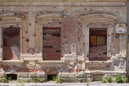 Destroyed house as war aftermath. The Croatian War of Independence was fought from 1991 to 1995 in Pakrac, Croatia on May 07, 2015のeditorial素材