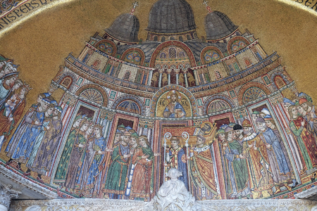 Translation of the body of Saint Mark, mosaic on the facade of St. Mark's Basilica, Venice, Italy, UNESCO World Heritage Sitesのeditorial素材