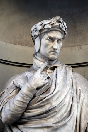 Dante Alighieri in the Niches of the Uffizi Colonnade. The first half of the 19th Century they were occupied by 28 statues of famous people in Florence, Italyのeditorial素材