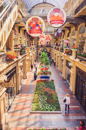 Moscow State Department Store view on the first floor with avenuのeditorial素材