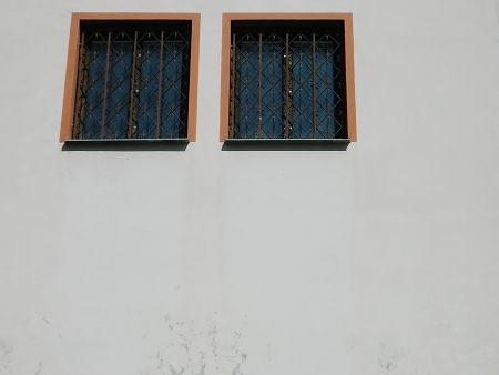 windows grillesの写真素材