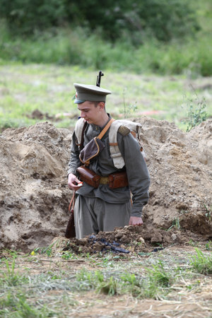 Bolimw POLAND MAY 31 2015: The First World War. Military reconstruction Commemorating the hundredth anniversary of the first use of gas warfare on the battlefield at May 31 2015 Bolimw Poland. During this battle were killed nearly 11000 soldiersのeditorial素材