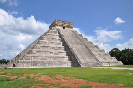 Mayan pyramid in Chichen Itza