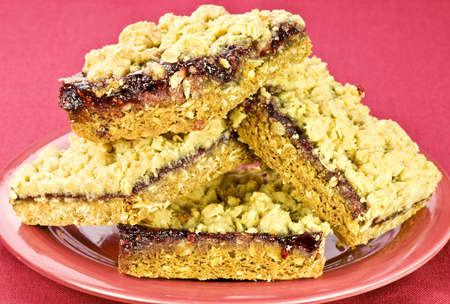 homemade raspberry oar barsの写真素材