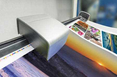 offset machine press print run at table, fountain key color management spectrophotometar control...