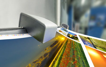 offset machine press print run at table, fountain key color management spectrophotometar control unitの写真素材