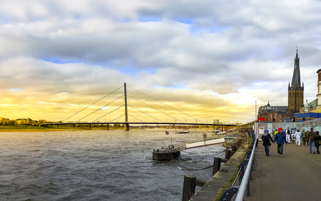 On promenade in DÃ¼sseldorf at sunsetのeditorial素材