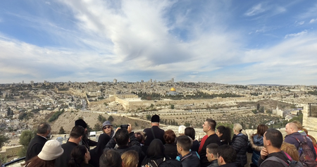 Tourist people on panoramic view to Jerusalem Old city and the Temple Mount, Dome of the Rock and Al Aqsa Mosque from the Mount of Olives in Jerusalem, Israelのeditorial素材