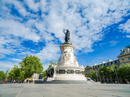Panorama of Republic statue in Paris, France in sunny dayのeditorial素材
