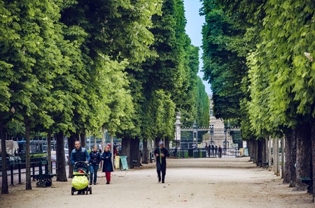 Paris, France - May 08, 2017: Paris Luxembourg Gardens people resting in shadeのeditorial素材