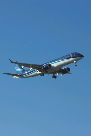 Azerbaijan airline in the sky の素材