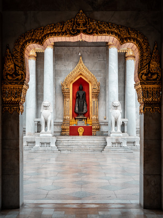 Buddha statue inside of Wat Benchamabophit temple, Bangkok, Thailandのeditorial素材