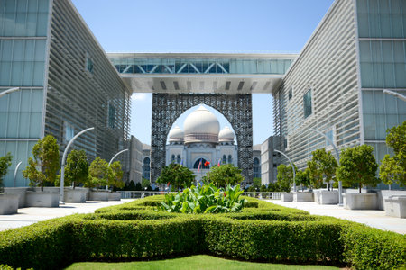 PUTRAJAYA, MALAYSIA - MAY 25, 2015 : Palace of Justice (Istana Kehakiman) in the Federal centre of Malaysia on May 25, 2015 in Putrajaya, Malaysia.のeditorial素材