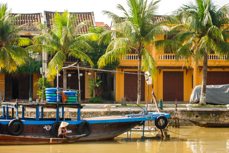HOI AN, VIETNAM, OCTOBER 24, 2012 : Hoai river in Hoi An ancient town, Quang Nam, Vietnam. Hoi An is recognized as a World Heritage Site by UNESCO.のeditorial素材