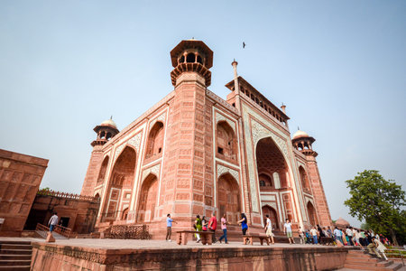 AGRA, INDIA - JULY 13, 2014 : South gate Front gate of Taj Mahal, famous historical monument in Agra, India.のeditorial素材