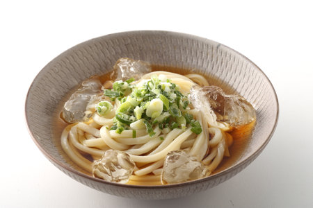 Summer chilled bukkake udon noodlesの写真素材