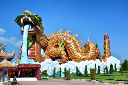Dragon statue at Supanburi, Thailandの写真素材