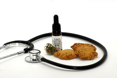 Cannabis Biscuit In Medicineの写真素材