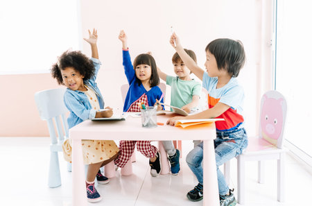 アクティブラーニング 小学生の写真 イラスト素材一覧 2 113件 ストックフォトのamanaimages Plus アクティブラーニング 小学生の写真 イラスト素材一覧 2 113件 ストックフォトのamanaimages Plus