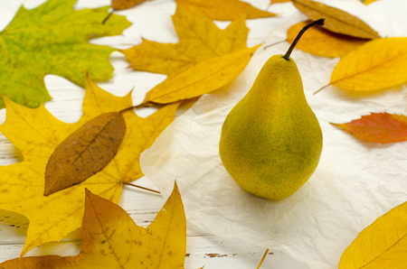 autumn, pear, yellow, dry, leaves,
woodenの写真素材