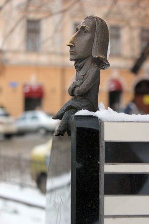Chernivtsi, Ukraine - December 21, 2017: Monument to Franz Liszt, a prolific 19th-century Hungarian composer, virtuoso pianist and conductor. In 1847 Liszt went to Chernivtsi where he gave three concerts.のeditorial素材