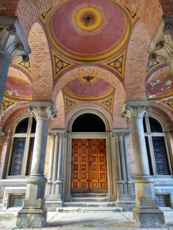 Chernivtsi, Ukraine - December 21, 2017: Workers replace roof tiles on National University building, former residence of Bukovina Metropolitans, included in UNESCO World Heritage List.のeditorial素材