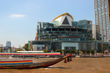 Bangkok, Thailand - December 14, 2019:  IconSiam department store and Magnolias Waterfront Residences, the tallest residential buildings in Bangkok, as seen from Chao Phraya river.のeditorial素材