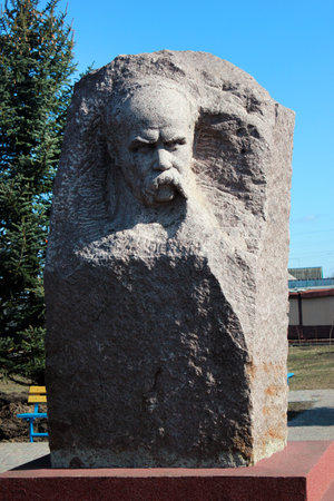 Andriyivka, Ukraine - March 4, 2017: Monument to Taras Shevchenko in Andriyivka, an urban-type settlement in Ukraine, Balakliia district of Kharkiv region. Located on the river Seversky Donetsのeditorial素材
