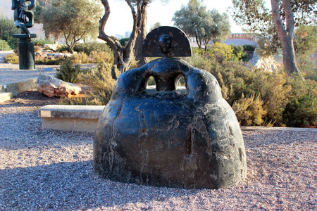 Jerusalem, Israel - December 2, 2013:  Sculptures at Billy Rose Art Garden in the Israel Museumのeditorial素材