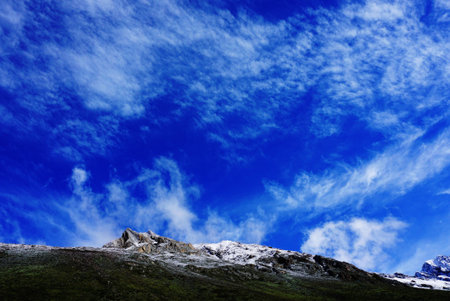 Gongkar mountain scenery