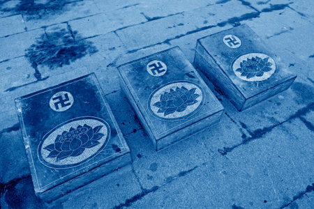 JING COUNTY - DECEMBER 8: The stone carving works in a temple on december 8, 2013, jing county, hebei province, China. のeditorial素材