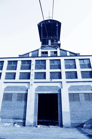 TANGSHAN - JANUARY 2: The mine hoist house architectural appearance, in the Kailuan national mine park, on January 2, 2014, tangshan city, hebei province, China.  
のeditorial素材