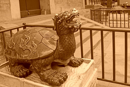 BEIJING - MAY 23: God turtle bronze sculpture in the Beihai Park, on may 23, 2014, Beijing, China
のeditorial素材